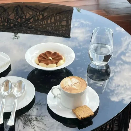 High-Speed Selfie Coffee Printer printing custom image on latte